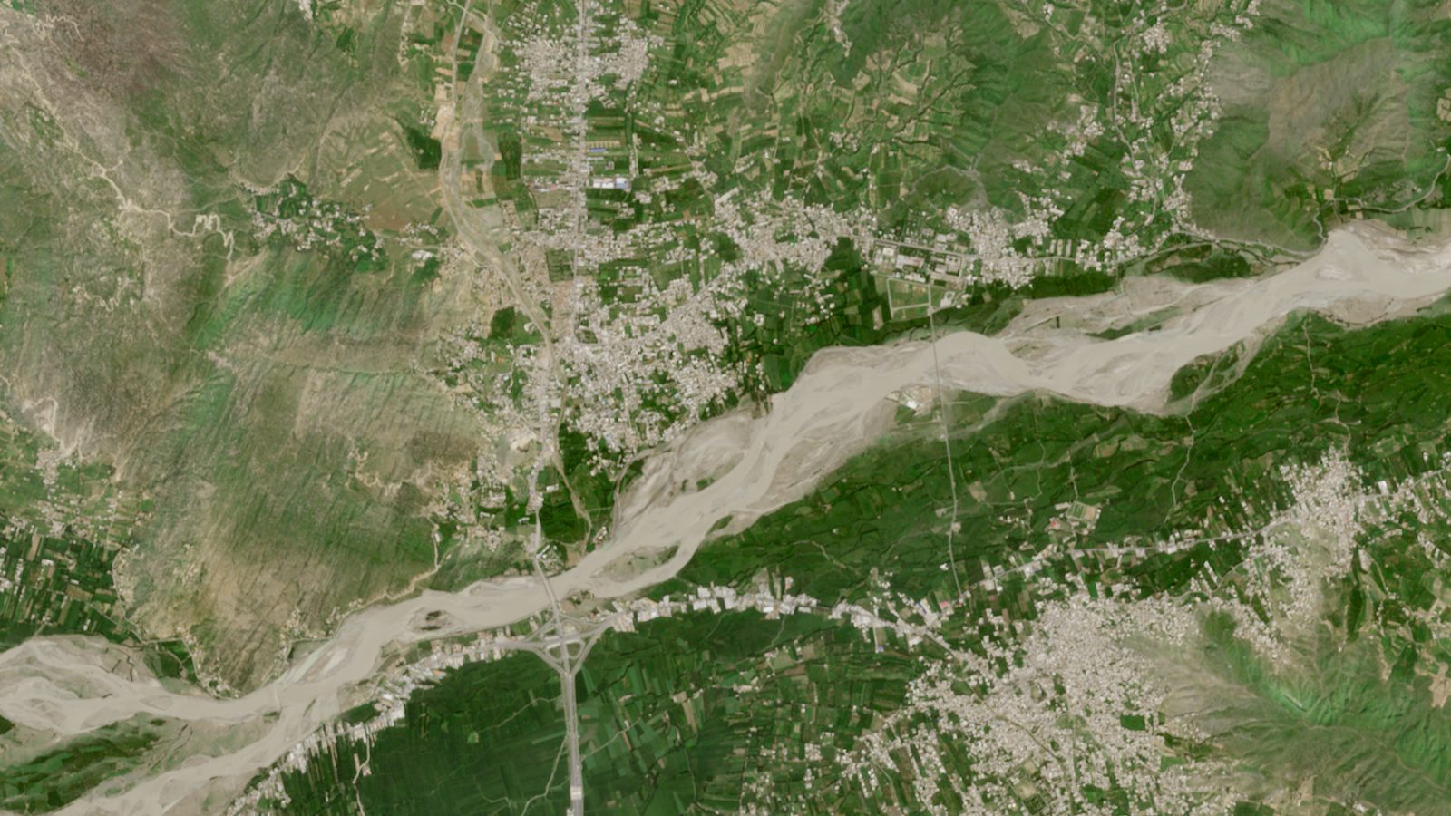 Swat valley at Chakdara after the flood, Sentinel-2 true colour, 7 September 2022